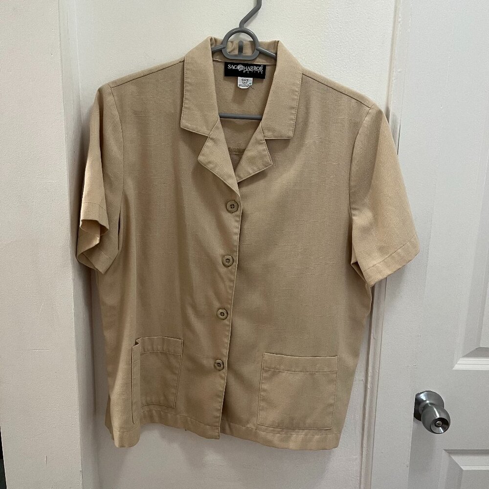 Tan short sleeve button down with pockets
